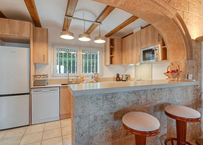 Serena Vista By Aguilarent