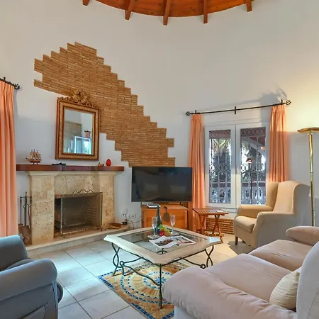 Serena Vista By Aguilarent *